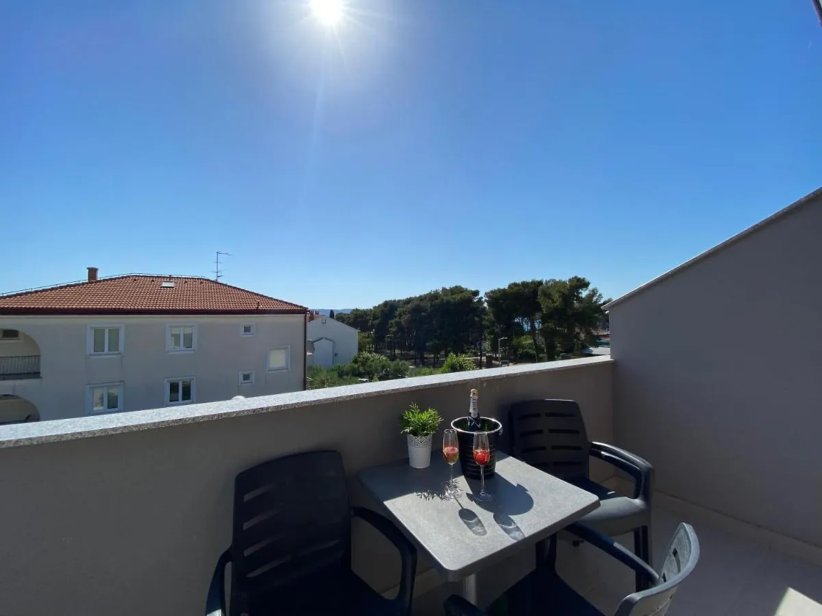 Apartments A&A Biograd Na Moru 0*,
